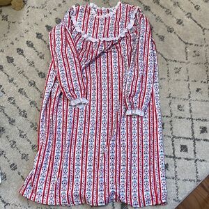 Lanz nightgown, size 10- great condition